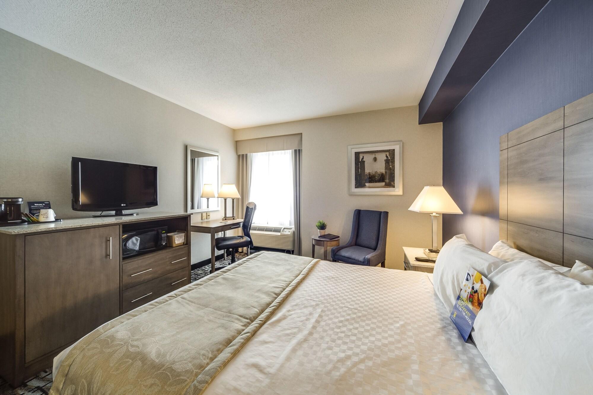 Monte Carlo Inn Oakville Suites Exterior foto
