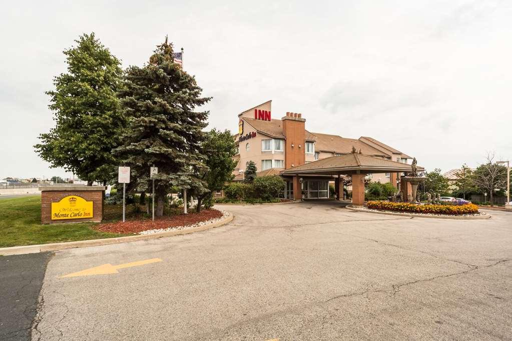 Monte Carlo Inn Oakville Suites Habitación foto