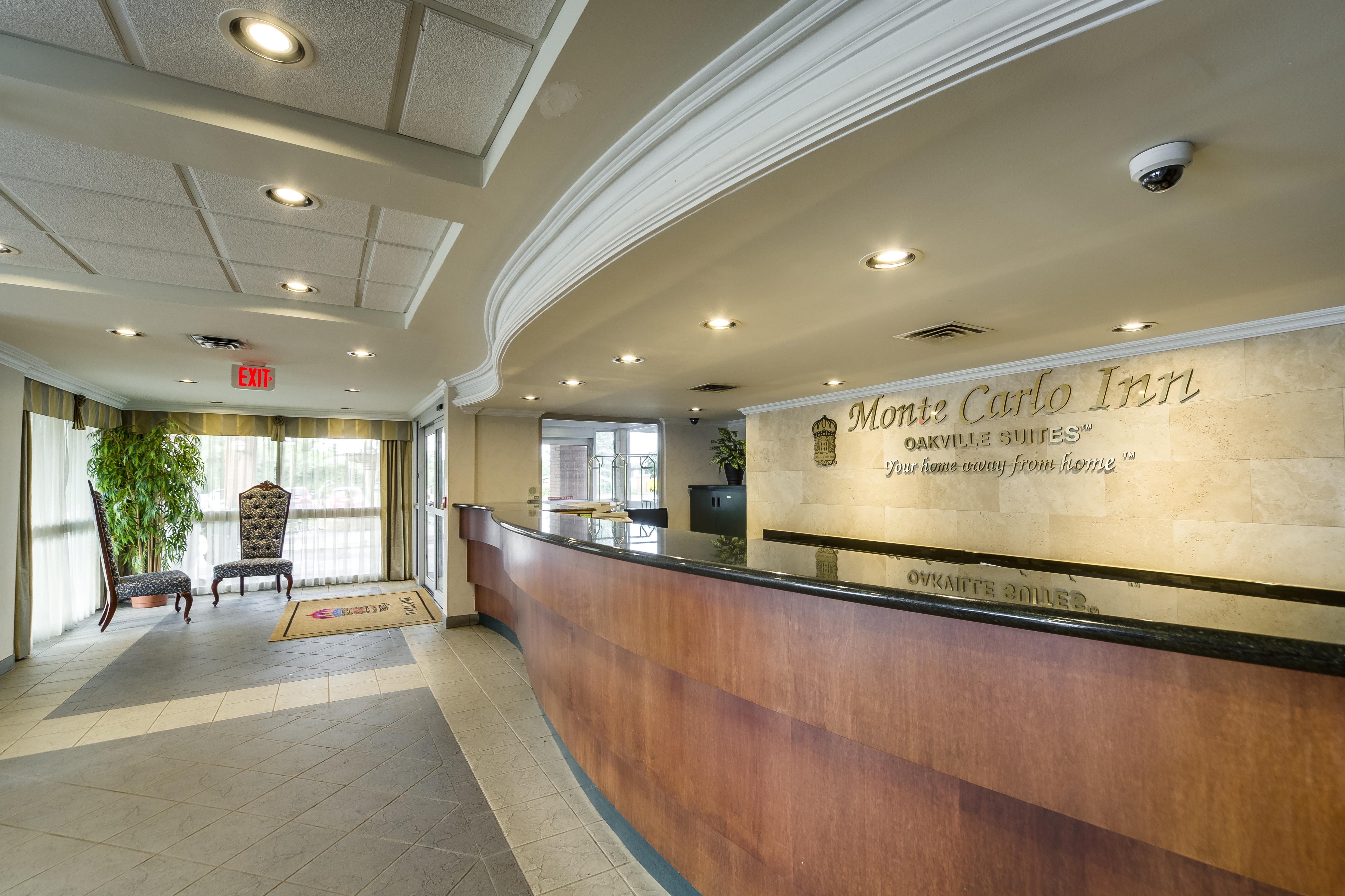 Monte Carlo Inn Oakville Suites Exterior foto